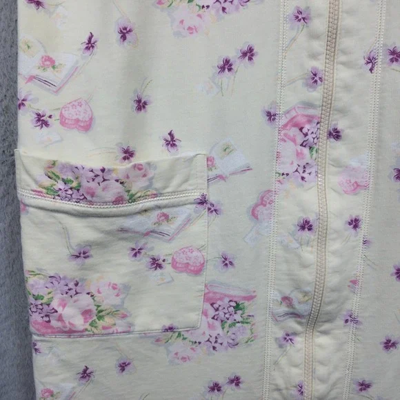 Vintage Anne Levin Nightgown Womens Medium Cream Floral Books Grannycore Classic - Picture 10 of 14